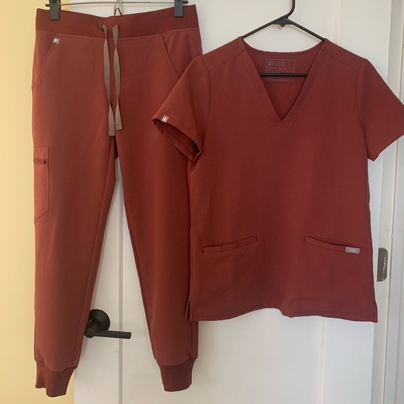 Figs Other - Figs Technical CollectionSet in Dark Cherry Color, size XS, EUC